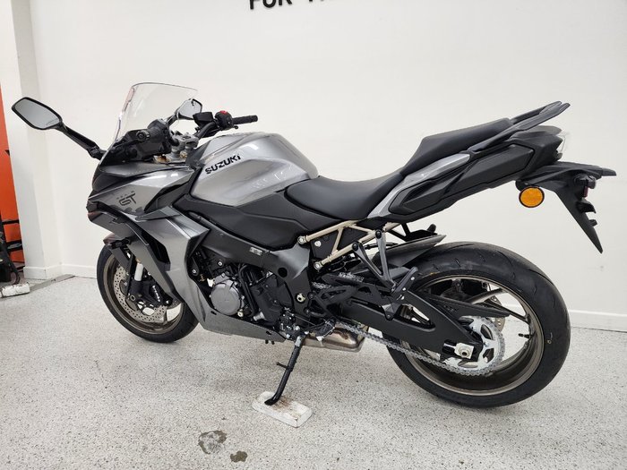 2025 Suzuki GSX-S1000GT grey