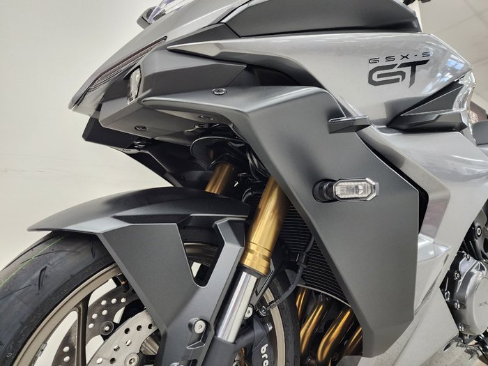 2025 Suzuki GSX-S1000GT grey