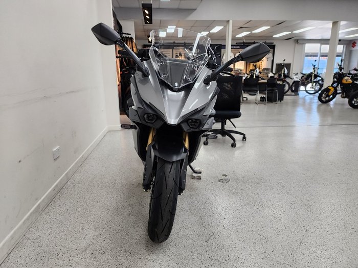 2025 Suzuki GSX-S1000GT grey