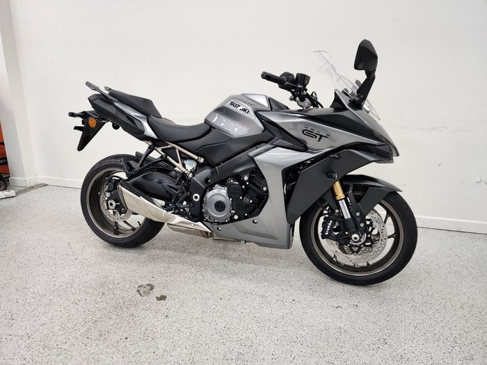 2025 Suzuki GSX-S1000GT grey
