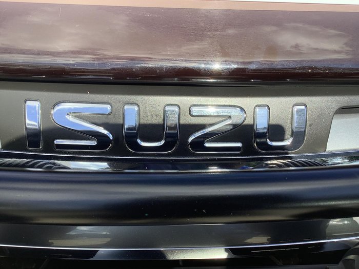 2023 Isuzu D-MAX LS-U