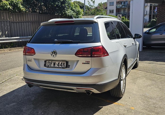 2016 Volkswagen Golf Alltrack 132TSI 7 MY16 Four Wheel Drive Reflex Silver