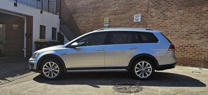 2016 Volkswagen Golf Alltrack 132TSI 7 MY16 Four Wheel Drive Reflex Silver