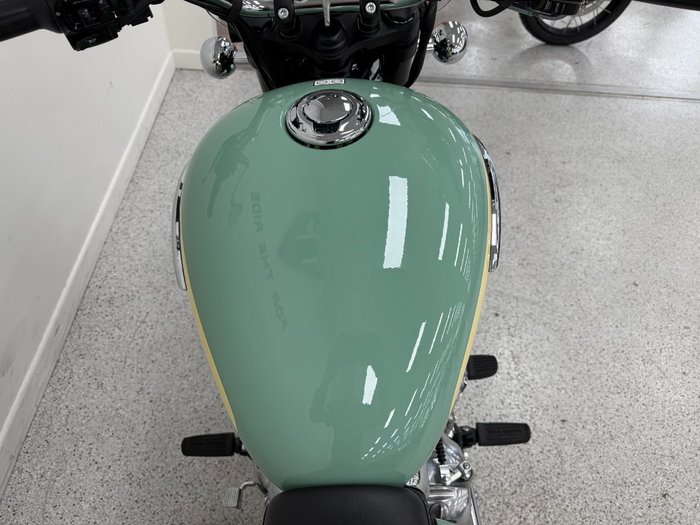 2024 Royal Enfield METEOR 350 AURORA Green