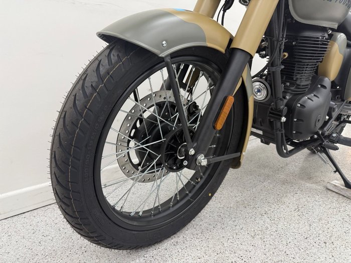 2025 Royal Enfield CLASSIC 350 SIGNALS SIGNALS CO