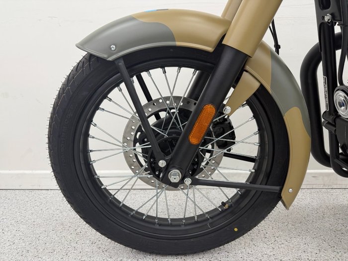 2025 Royal Enfield CLASSIC 350 SIGNALS SIGNALS CO