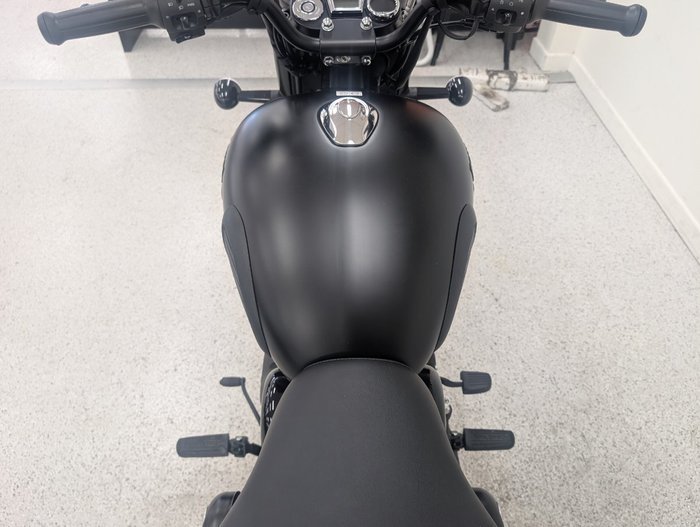 2025 Royal Enfield CLASSIC 350 DARK Black