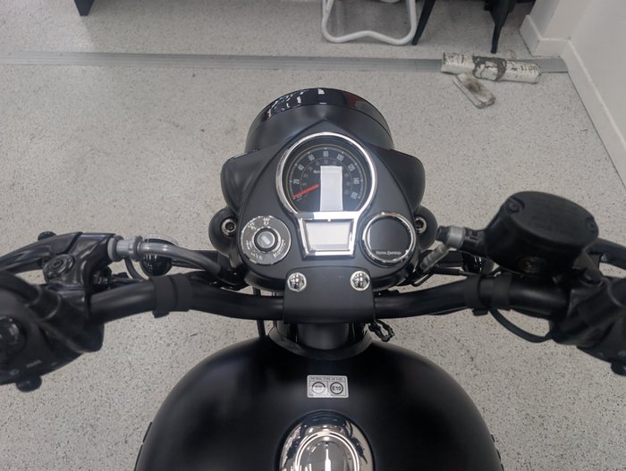 2025 Royal Enfield CLASSIC 350 DARK Black