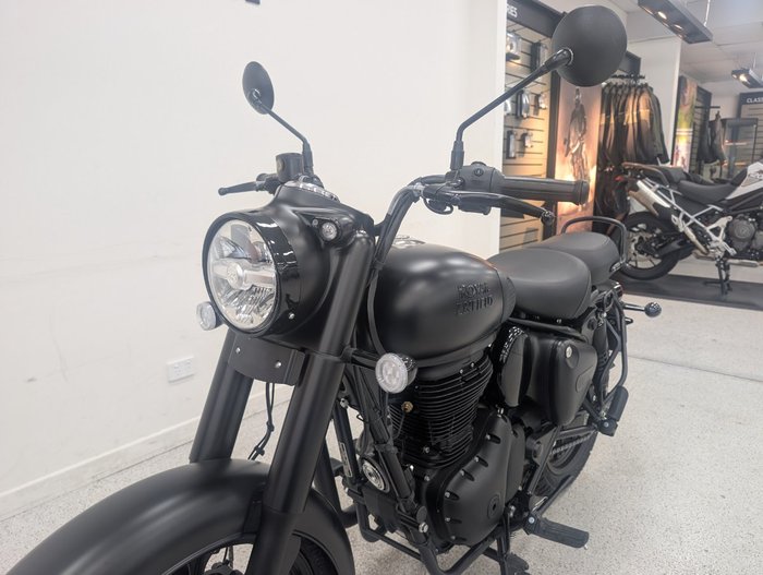 2025 Royal Enfield CLASSIC 350 DARK Black