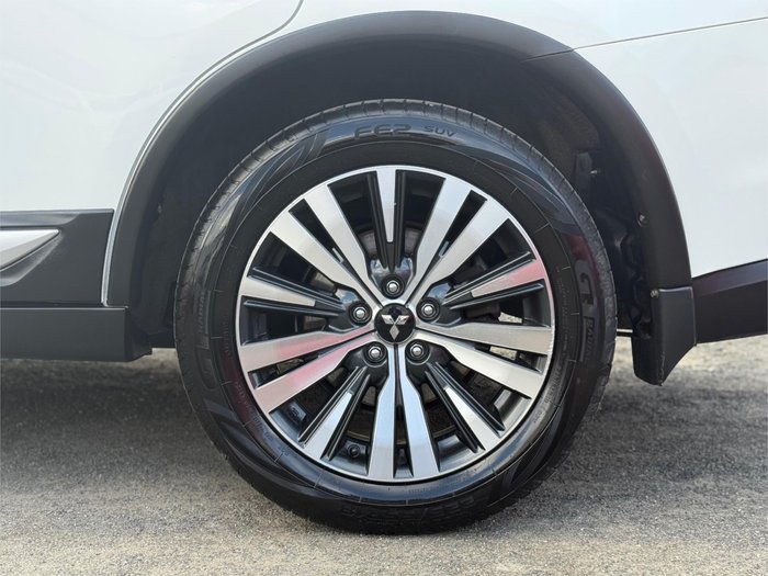 2019 MITSUBISHI OUTLANDER LS 7 SEAT (AWD)