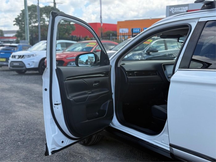 2019 MITSUBISHI OUTLANDER LS 7 SEAT (AWD)