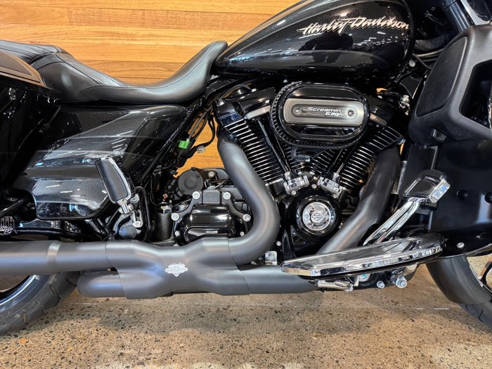 2017 Harley-davidson FLHXSE CVO STREET GLIDE Black