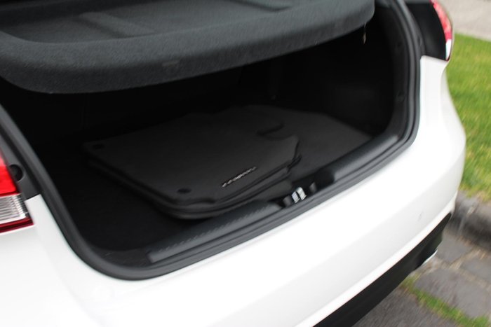 2018 Kia Cerato S YD MY18 Clear White