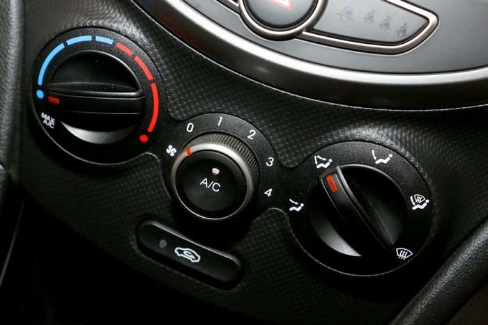 2015 Hyundai Accent Active