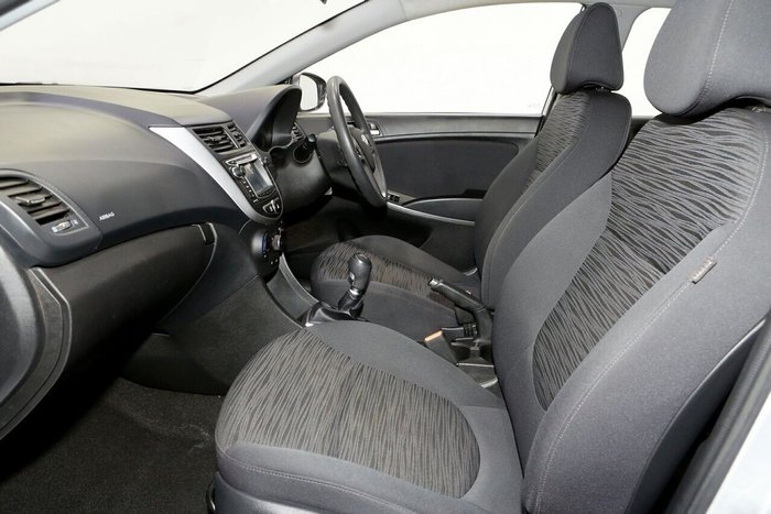 2015 Hyundai Accent Active