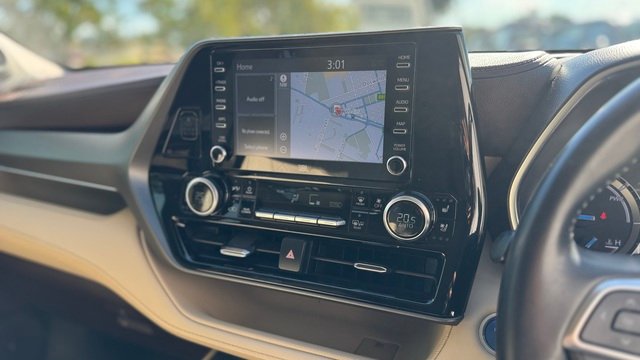 2021 TOYOTA KLUGER