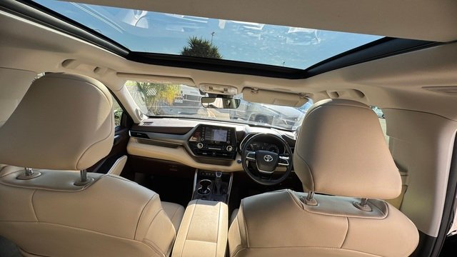 2021 TOYOTA KLUGER