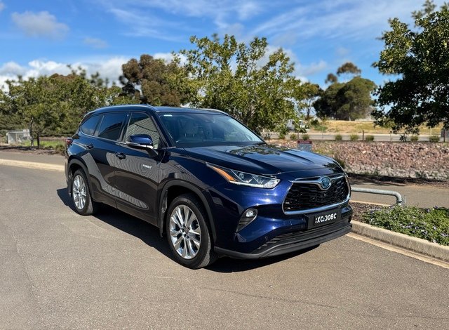 2021 TOYOTA KLUGER