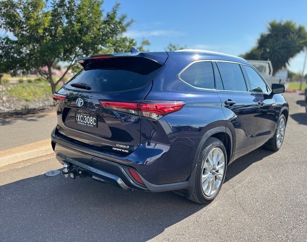 2021 TOYOTA KLUGER
