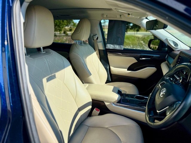 2021 TOYOTA KLUGER