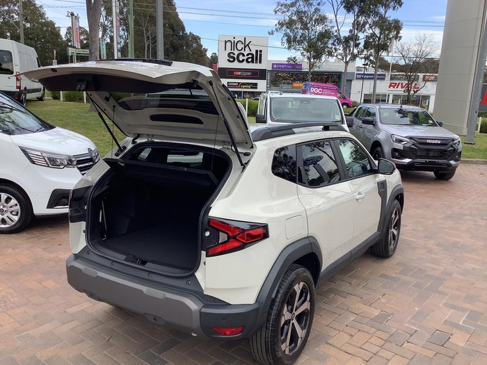 2025 Renault Duster Techno
