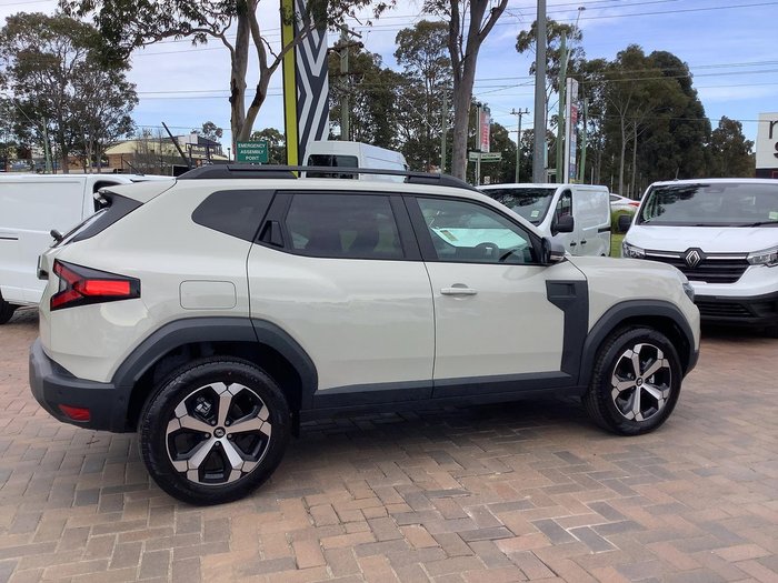 2025 Renault Duster Techno