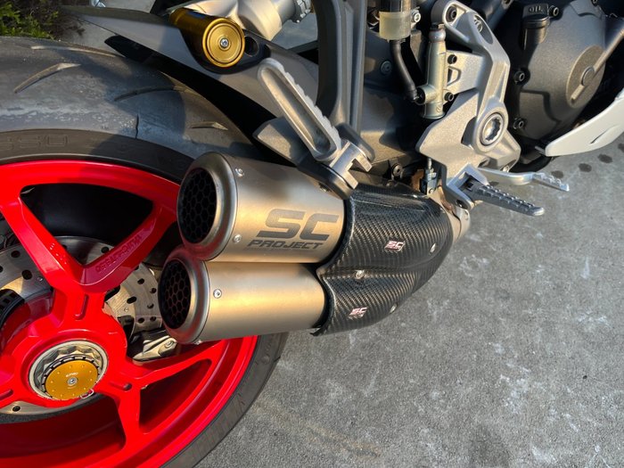 2018 DUCATI SUPERSPORT S White