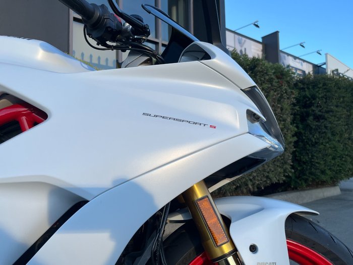 2018 DUCATI SUPERSPORT S White