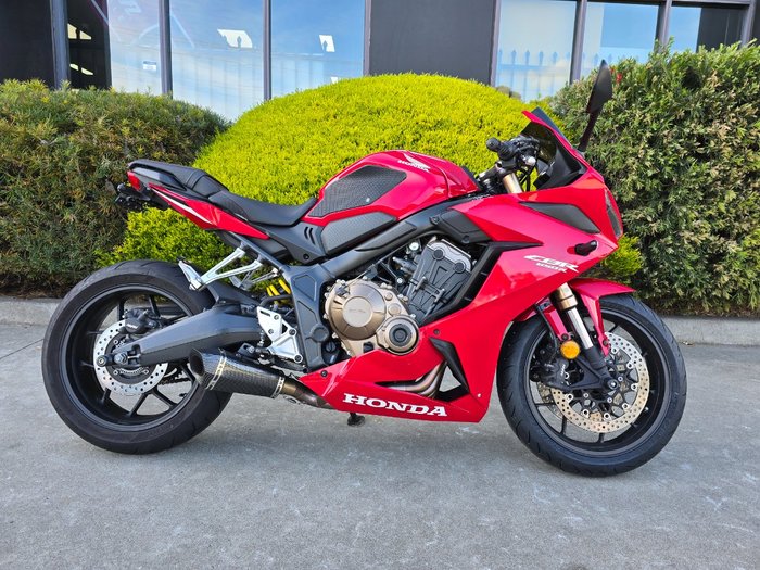 2019 Honda CB650R Red