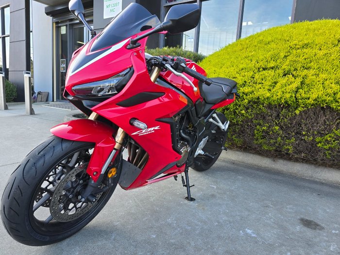 2019 Honda CB650R Red