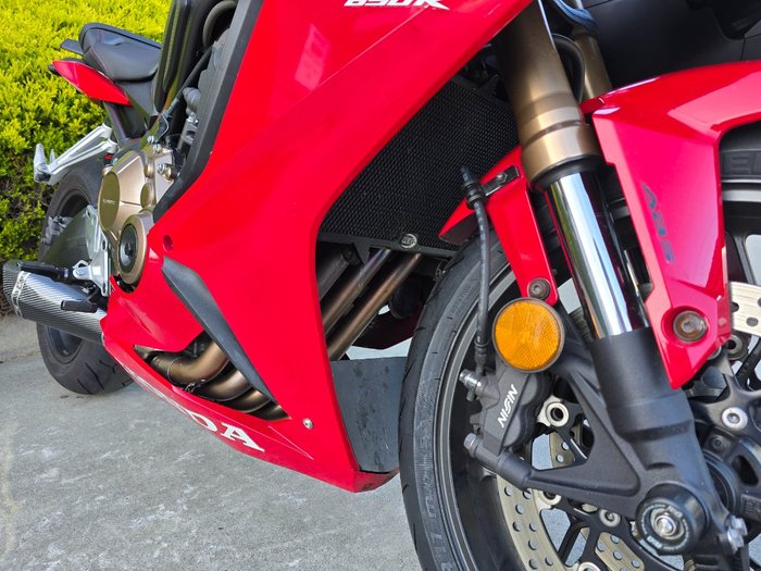 2019 Honda CB650R Red