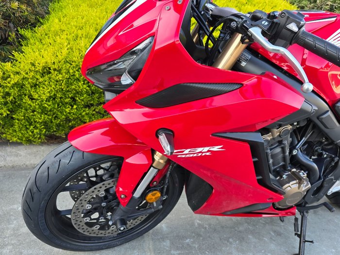 2019 Honda CB650R Red