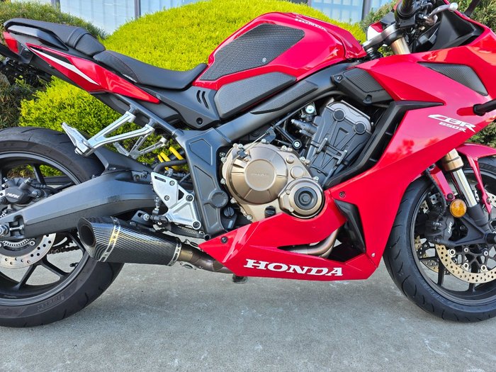 2019 Honda CB650R Red