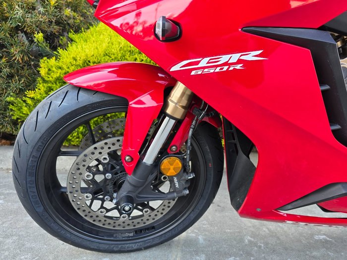 2019 Honda CB650R Red