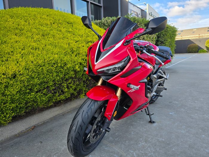 2019 Honda CB650R Red
