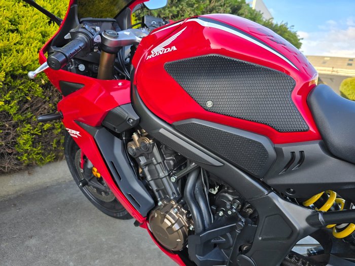 2019 Honda CB650R Red