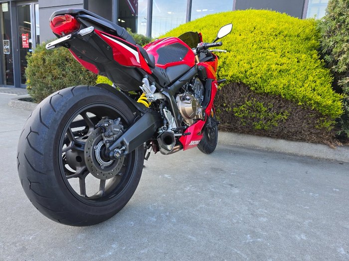 2019 Honda CB650R Red