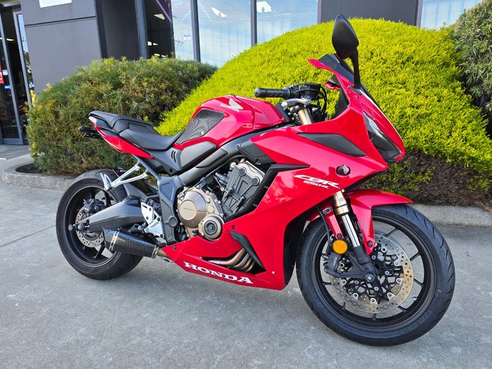 2019 Honda CB650R Red