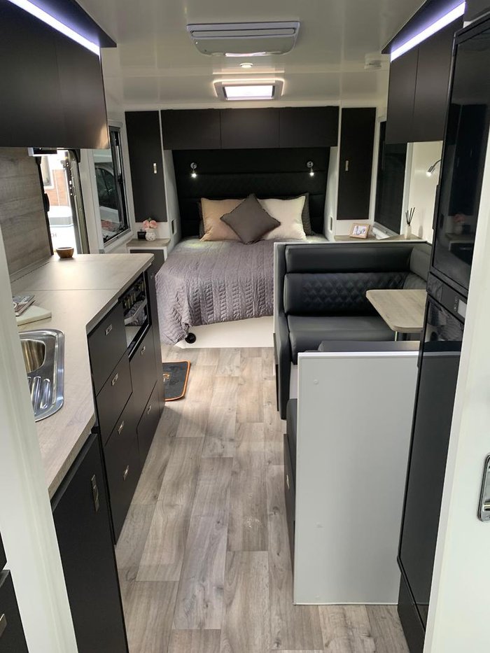 2025 Design RV Odyssey V7-7 Semi Off-Road