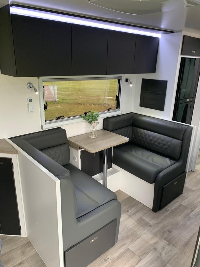 2025 Design RV Odyssey V7-7 Semi Off-Road