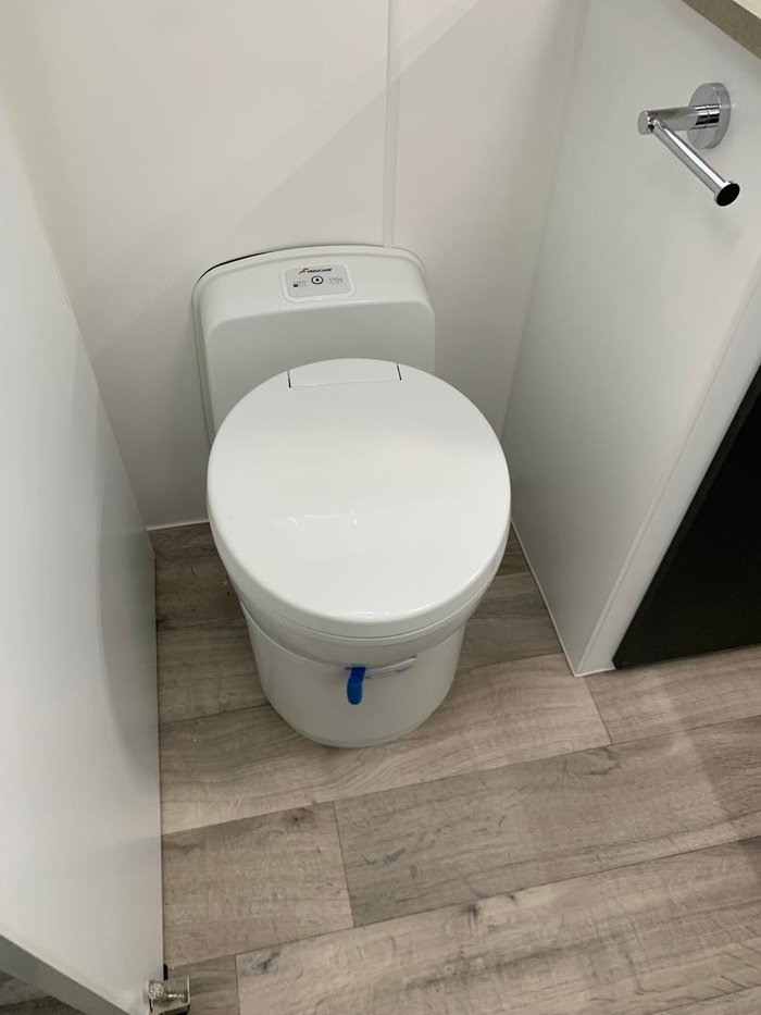 2025 Design RV Odyssey V7-7 Semi Off-Road