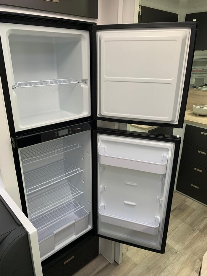 2025 Design RV Odyssey V7-7 Semi Off-Road