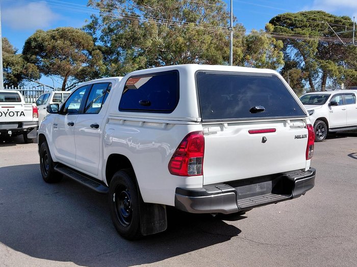 2020 Toyota Hilux SR