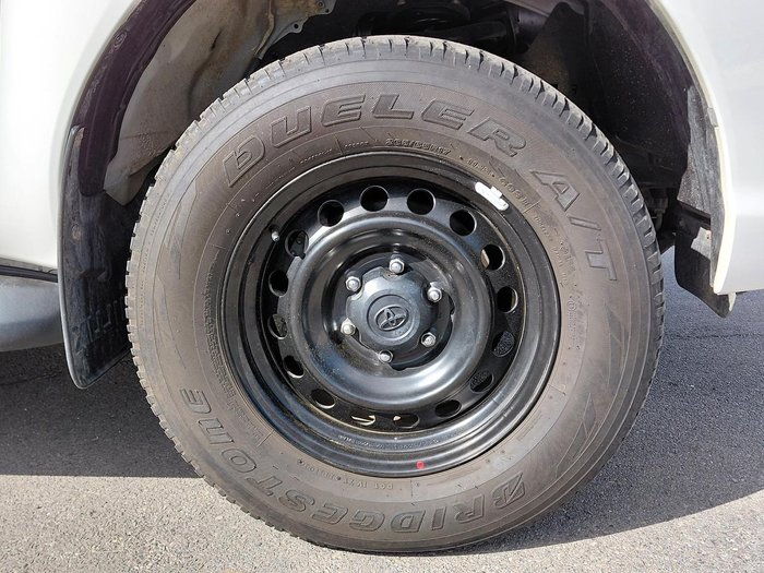 2020 Toyota Hilux SR