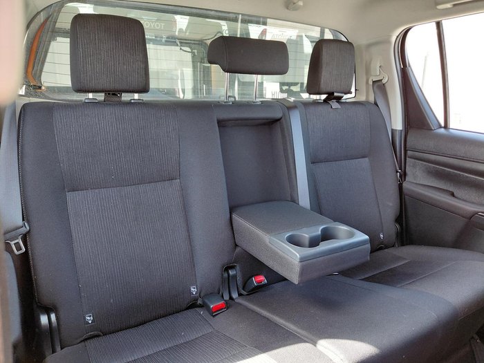 2020 Toyota Hilux SR