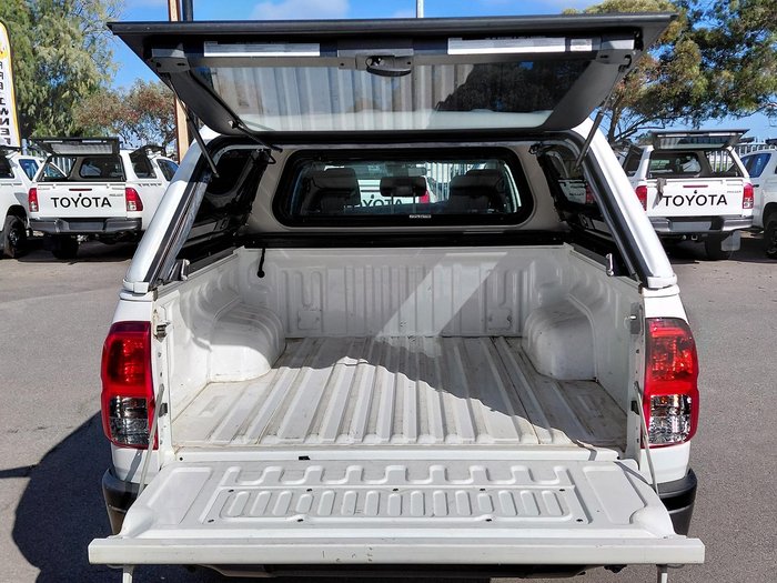 2020 Toyota Hilux SR