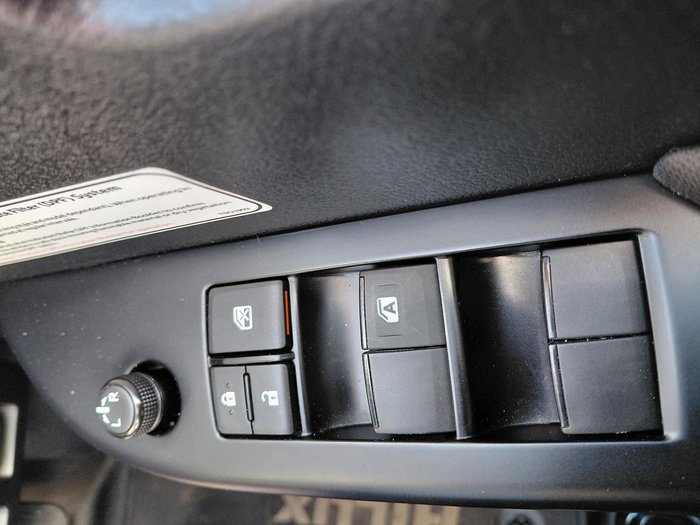 2020 Toyota Hilux SR