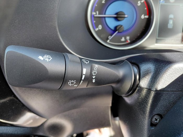 2020 Toyota Hilux SR