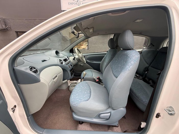 2002 Toyota Echo NCP10R Glacier White