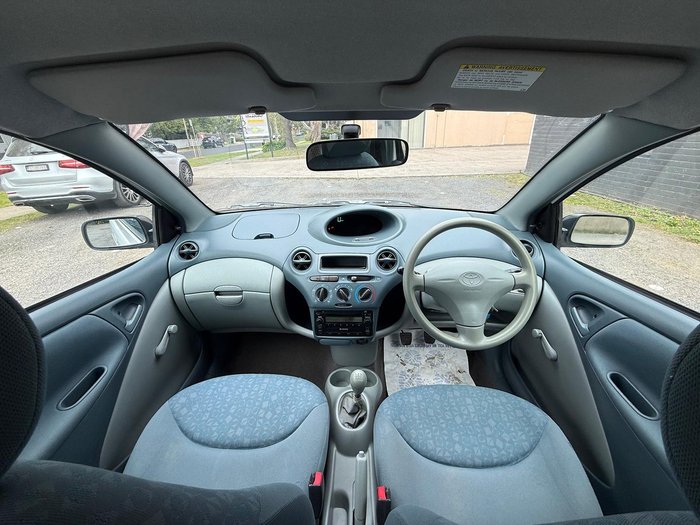 2002 Toyota Echo NCP10R Glacier White